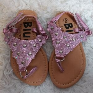 Blue by Blue Suede Shoes pink sparkly thong sandals size 5